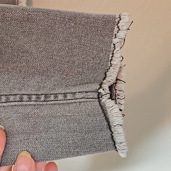 Lori Goldstein QVC Tailored Distressed Edges Denim Jacket Size 12 - Picture 5 of 12